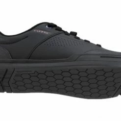 Paires De Chaussures VTT Femme Shimano SH-GR501 Noir 8 Paires De Chaussures VTT Femme Shimano SH-GR501 Noir -Chaussures VTT Soldes unnamed file 1493