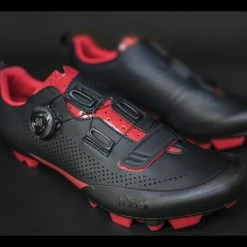 Paire De Chaussures Fizik Terra X5 Noir Rouge -Chaussures VTT Soldes unnamed file 3388