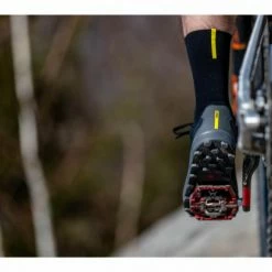 Paire De Chaussures VTT MAVIC XA Noir Gris 16 Paire De Chaussures VTT MAVIC XA Noir Gris -Chaussures VTT Soldes unnamed file 3546