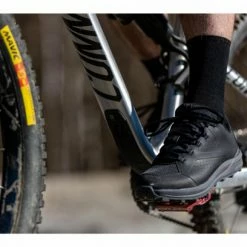 Paire De Chaussures VTT MAVIC XA Noir Gris 19 Paire De Chaussures VTT MAVIC XA Noir Gris -Chaussures VTT Soldes unnamed file 3549