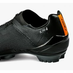 Chaussures VTT Et Gravel DMT KM4 Noir Vert / Noir 8 Chaussures VTT Et Gravel DMT KM4 Noir Vert / Noir -Chaussures VTT Soldes unnamed file 355